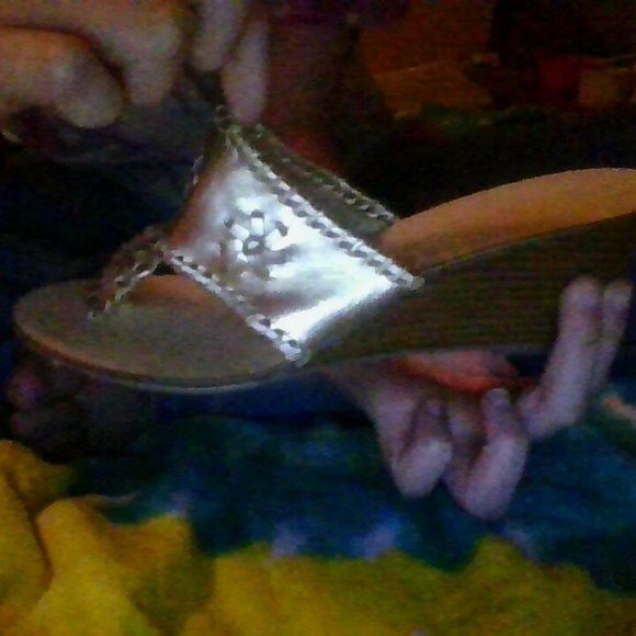 gold wedges - Picture 2 of 3